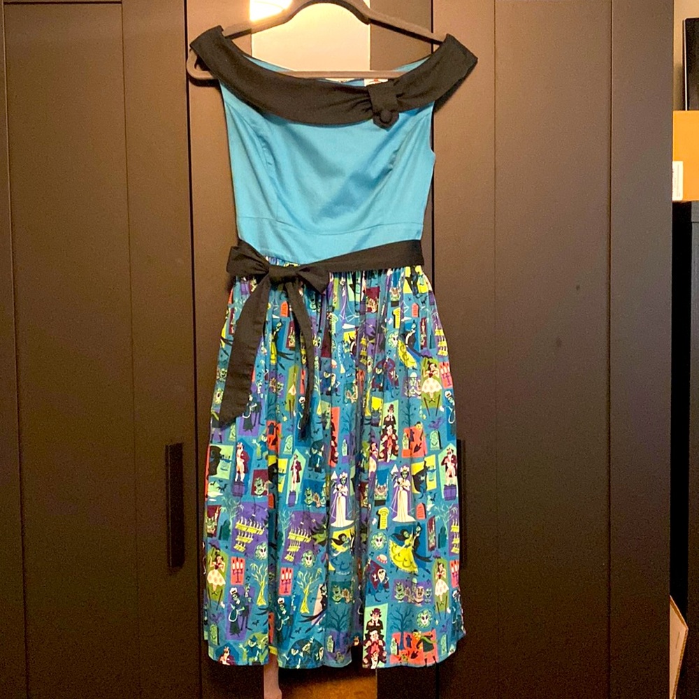 Haunted Mansion Disney Dress Shop (S)